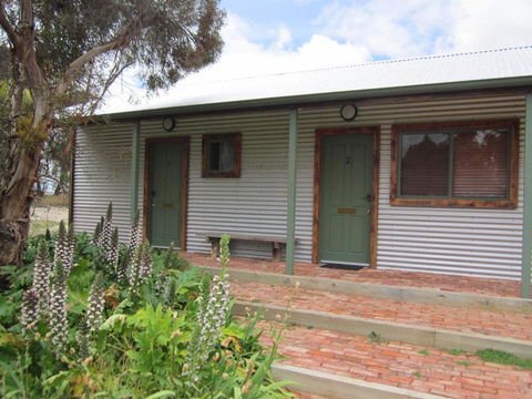 Willalooka Tavern - Tourism Cairns 0