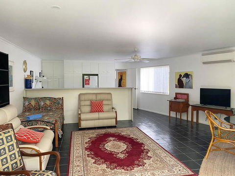 Woorim Secluded Palms Villa - Tourism Cairns 1