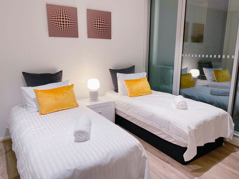Xu's Residence@888 Collins St - Tourism Cairns 3