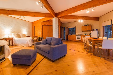 Yallingup's Best Located Beach House - Tourism Cairns 1