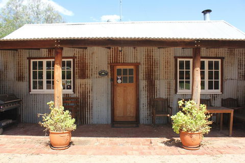 York Cottages And Burnley House - Tourism Cairns 0