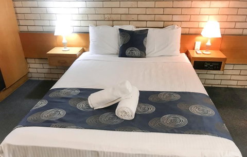 ZED MOTELS Tropical Gateway - Tourism Cairns 2