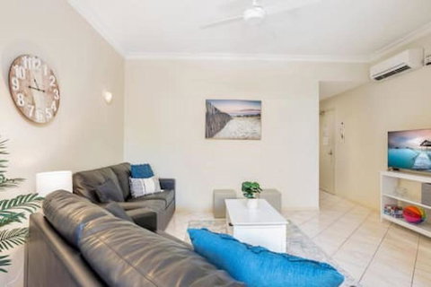 \'The Lakes\' Flexible One Bedroom In North Cairns - Tourism Cairns 0