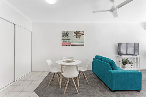Zenith Unit 7 - Shoal Bay - Tourism Cairns 3