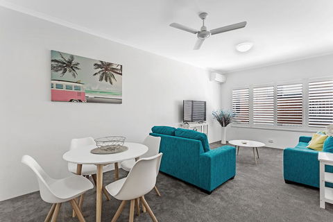Zenith Unit 7 - Shoal Bay - Tourism Cairns 1