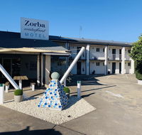 Zorba Waterfront Motel - Tourism Cairns