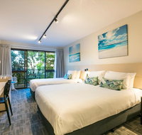 Nightcap at Kawana Waters Hotel - Tourism Cairns