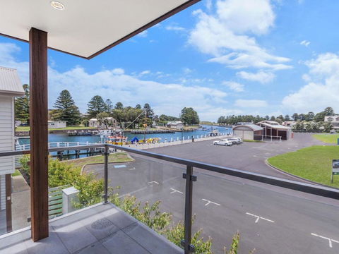 Absolute - Tourism Cairns 2