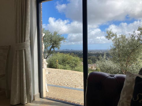 Adelaide And Adelaide Hills Self Contained Private Guest Suite - Tourism Cairns 2