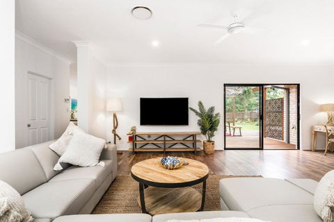 A Perfect Stay - Julian Rocks House - Tourism Cairns 3