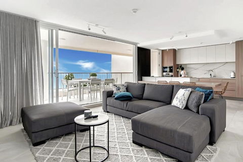 Aquarius Luxury Apartment - Tourism Cairns 1