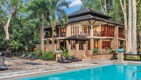BAHAMA At Temple Tranquility - Tourism Cairns 0
