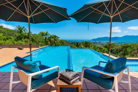 Barong Luxury Home Overlooking Cairns Unrivalled Privacy And Location Search Barongcairns - Tourism Cairns 0