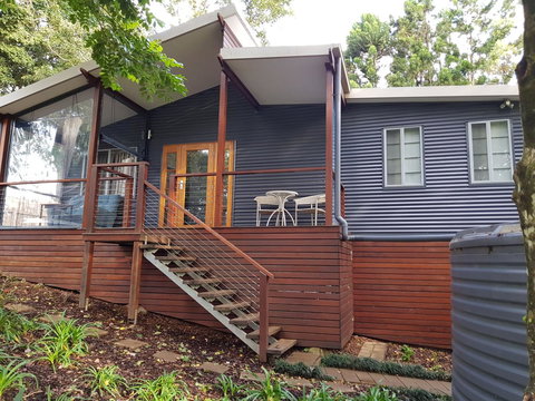Bee-Haven Cottage - Tourism Cairns 3