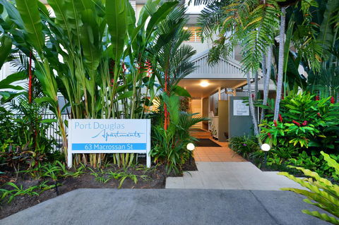 Port Douglas Apartments - Adults Only Oasis - Tourism Cairns 14