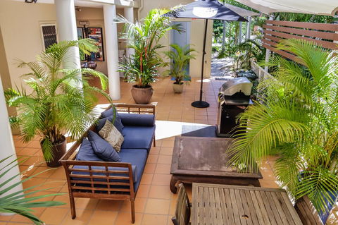 Port Douglas Apartments - Adults Only Oasis - Tourism Cairns 42