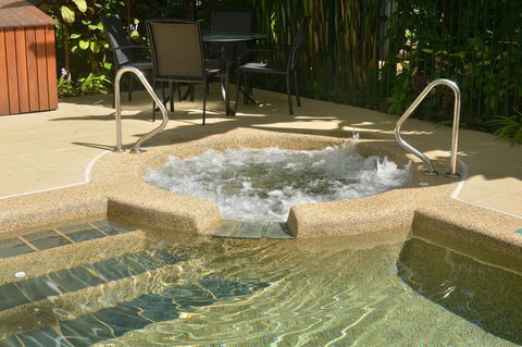 Port Douglas Apartments - Adults Only Oasis - Tourism Cairns 17