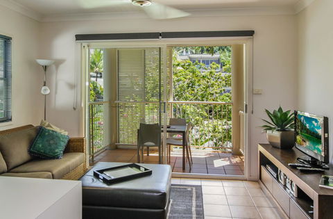 Port Douglas Apartments - Adults Only Oasis - Tourism Cairns 33