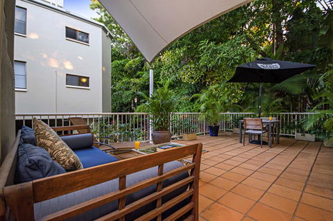 Port Douglas Apartments - Adults Only Oasis - Tourism Cairns 34