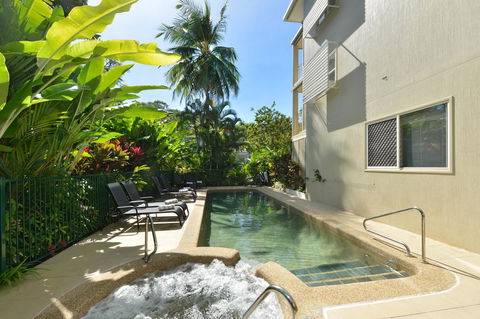 Port Douglas Apartments - Adults Only Oasis - Tourism Cairns 22