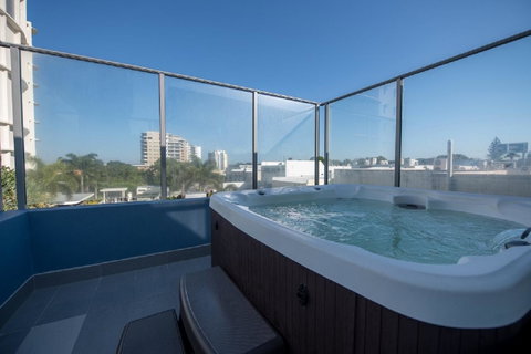 Centrepoint Apartments Caloundra - Tourism Cairns 3