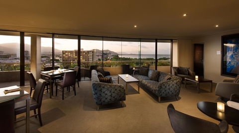 Hilton Cairns - Tourism Cairns 36