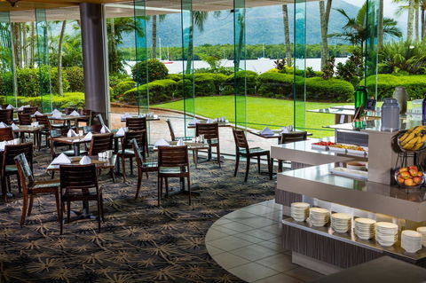 Hilton Cairns - Tourism Cairns 25