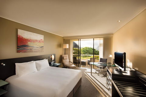 Hilton Cairns - Tourism Cairns 9