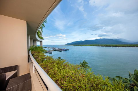 Hilton Cairns - Tourism Cairns 5