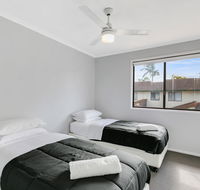 Fountain View Estate - We Accommodate - Tourism Cairns