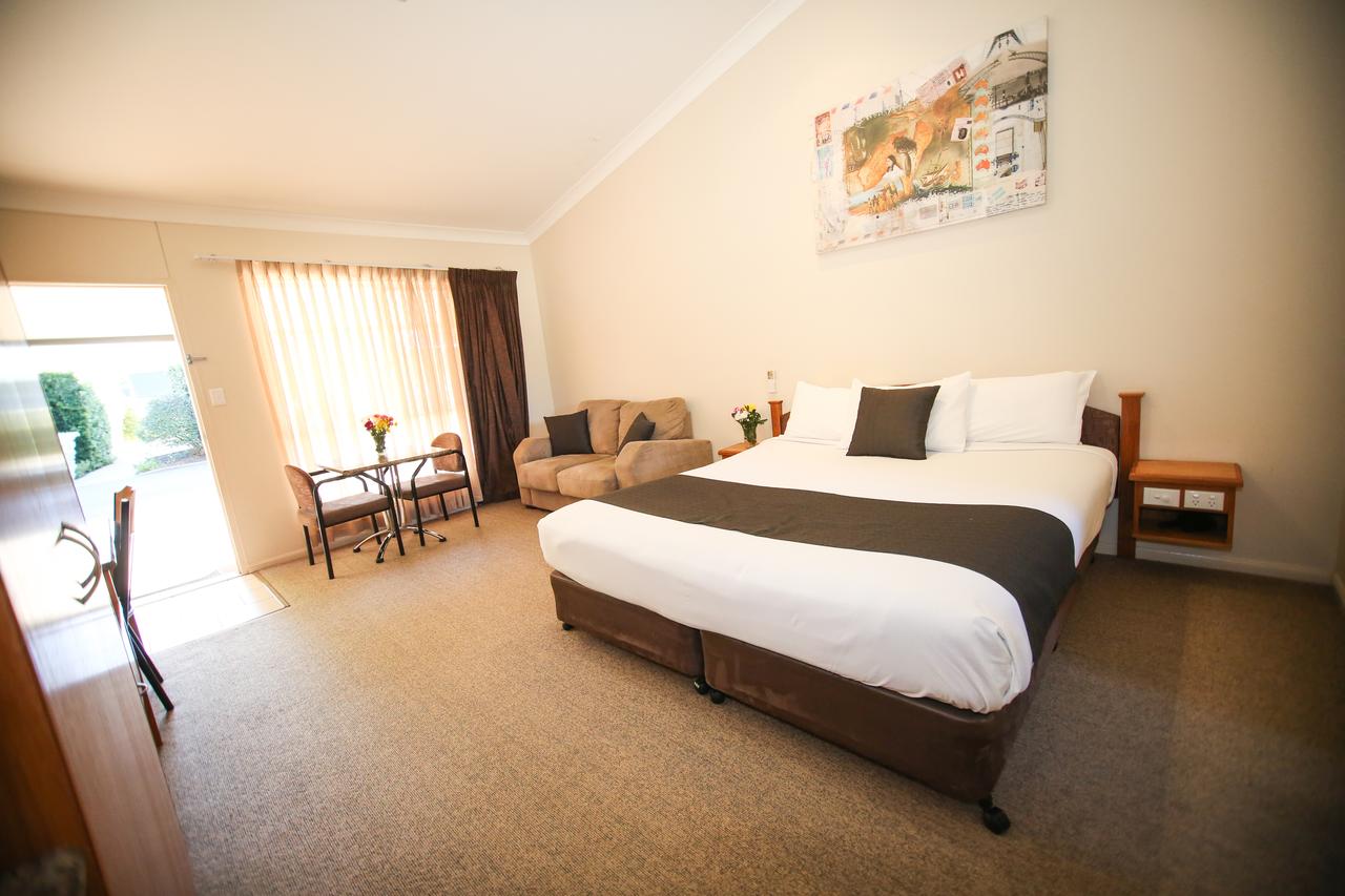 Gunnewin QLD Tourism Cairns