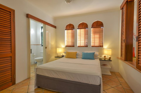 Martinique On Macrossan - Tourism Cairns 1