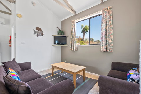 Kangaroo Island - Island Beach Shack - Tourism Cairns 0