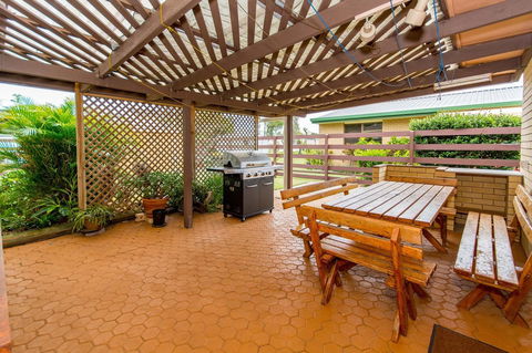 Lowset Sweetie, Central To Everything - Partridge St, Bongaree - Tourism Cairns 8