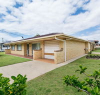 Lowset Sweetie Central to Everything - Partridge St Bongaree - Tourism Cairns