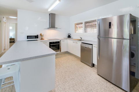 Lowset Sweetie, Central To Everything - Partridge St, Bongaree - Tourism Cairns 18