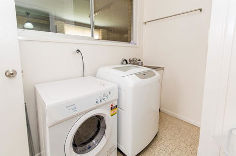 Lowset Sweetie, Central To Everything - Partridge St, Bongaree - Tourism Cairns 10