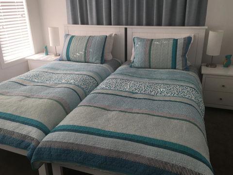 Modern Beach Villa - Tourism Cairns 0