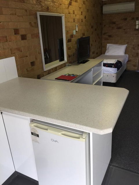 Bribie Waterways Motel - Tourism Cairns 32