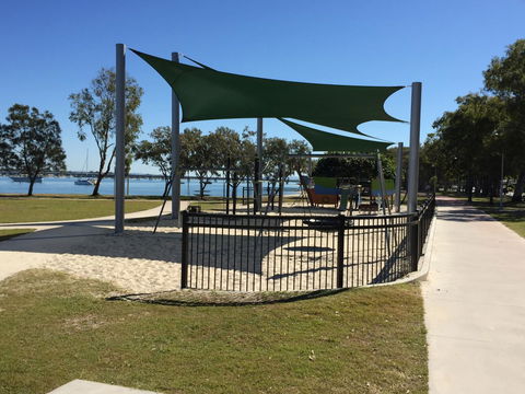 Bribie Waterways Motel - Tourism Cairns 25