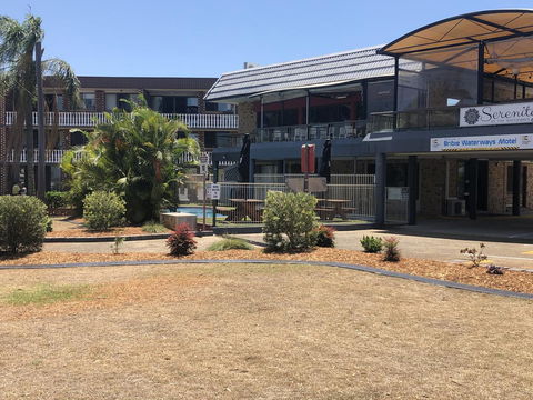 Bribie Waterways Motel - Tourism Cairns 2