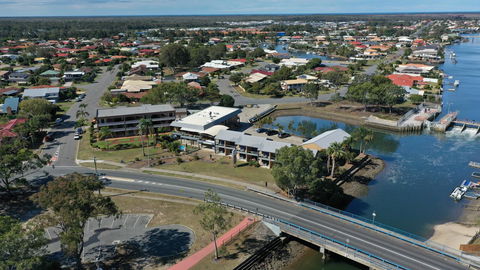 Bribie Waterways Motel - Tourism Cairns 3
