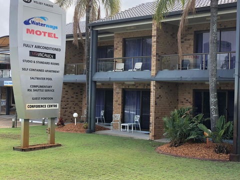 Bribie Waterways Motel - Tourism Cairns 9