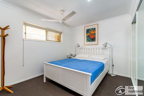 Immaculate Spacious Second Floor Unit Overlooking Pristine Parklands - Tourism Cairns 8