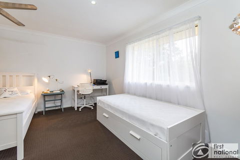 Immaculate Spacious Second Floor Unit Overlooking Pristine Parklands - Tourism Cairns 4