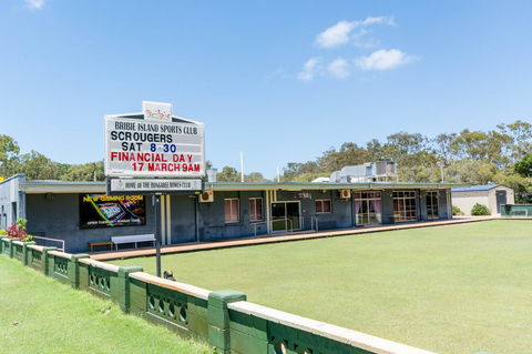 Lowset, Pet Friendly Cottage - Sunset Ave, Bongaree - Tourism Cairns 18