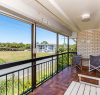 Spacious Unit overlooking Moreton Bay - Boyd St Woorim - Tourism Cairns