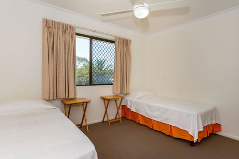 Spacious Unit Overlooking Moreton Bay - Boyd St, Woorim - Tourism Cairns 2