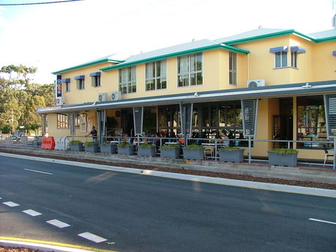 Spacious Unit Overlooking Moreton Bay - Boyd St, Woorim - Tourism Cairns 3
