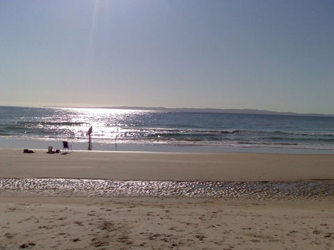 Close To Surf Beach, Surf Club, Hotel And Shops - Boyd St, Woorim - Tourism Cairns 11